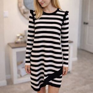 United Colors of Benetton Girls Sweater Dress 11–12 Years NWT Black White Stripe